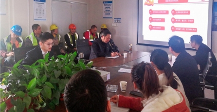 紅色工地 | 中達(dá)建設(shè)開展“12.4國(guó)家憲法日”普法活動(dòng)